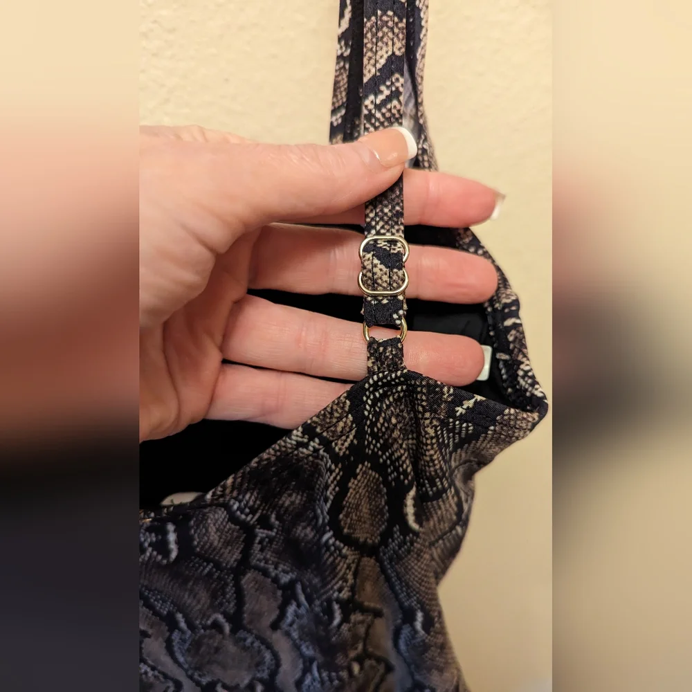 CALVIN KLEIN SNAKESKIN PRINT SWIMSUIT SZ 8 - Picture 6 of 8